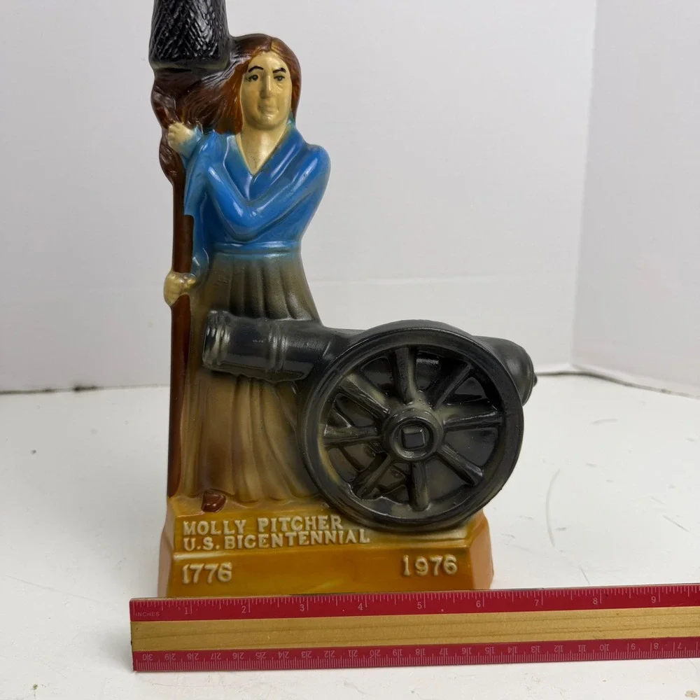 Vintage Royal Halburton China Molly Pitcher US Bicentennial  Bottle 1975